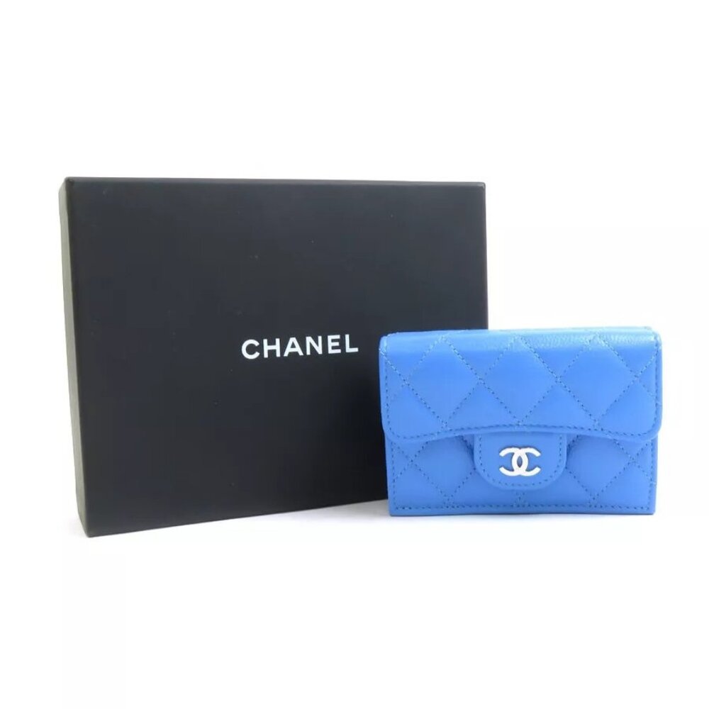 Auth CHANEL Matelasse Trifold Wallet Blue Leather/Silvertone